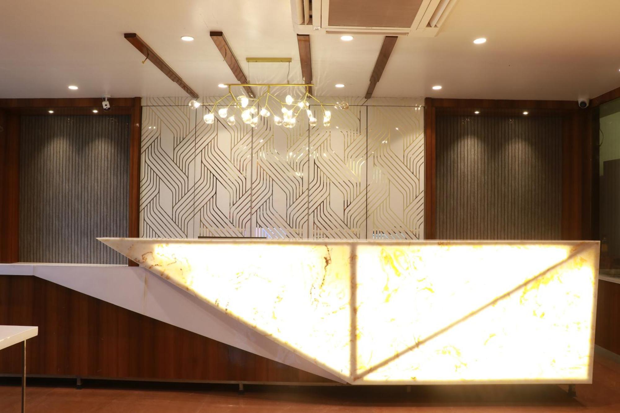 Hotel Yash Executive Aurangabad  Bagian luar foto