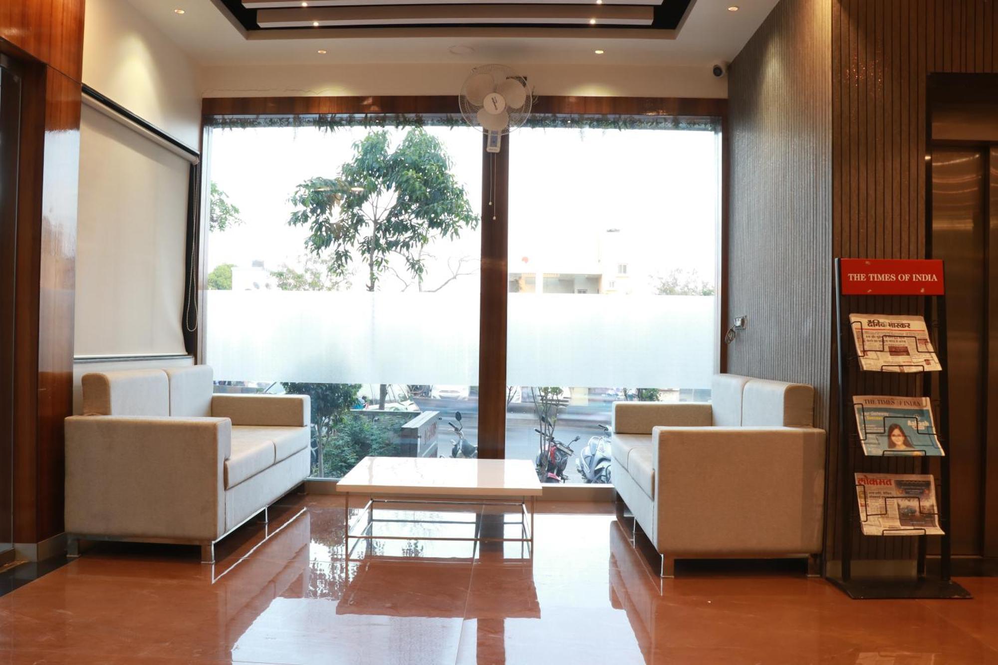 Hotel Yash Executive Aurangabad  Bagian luar foto
