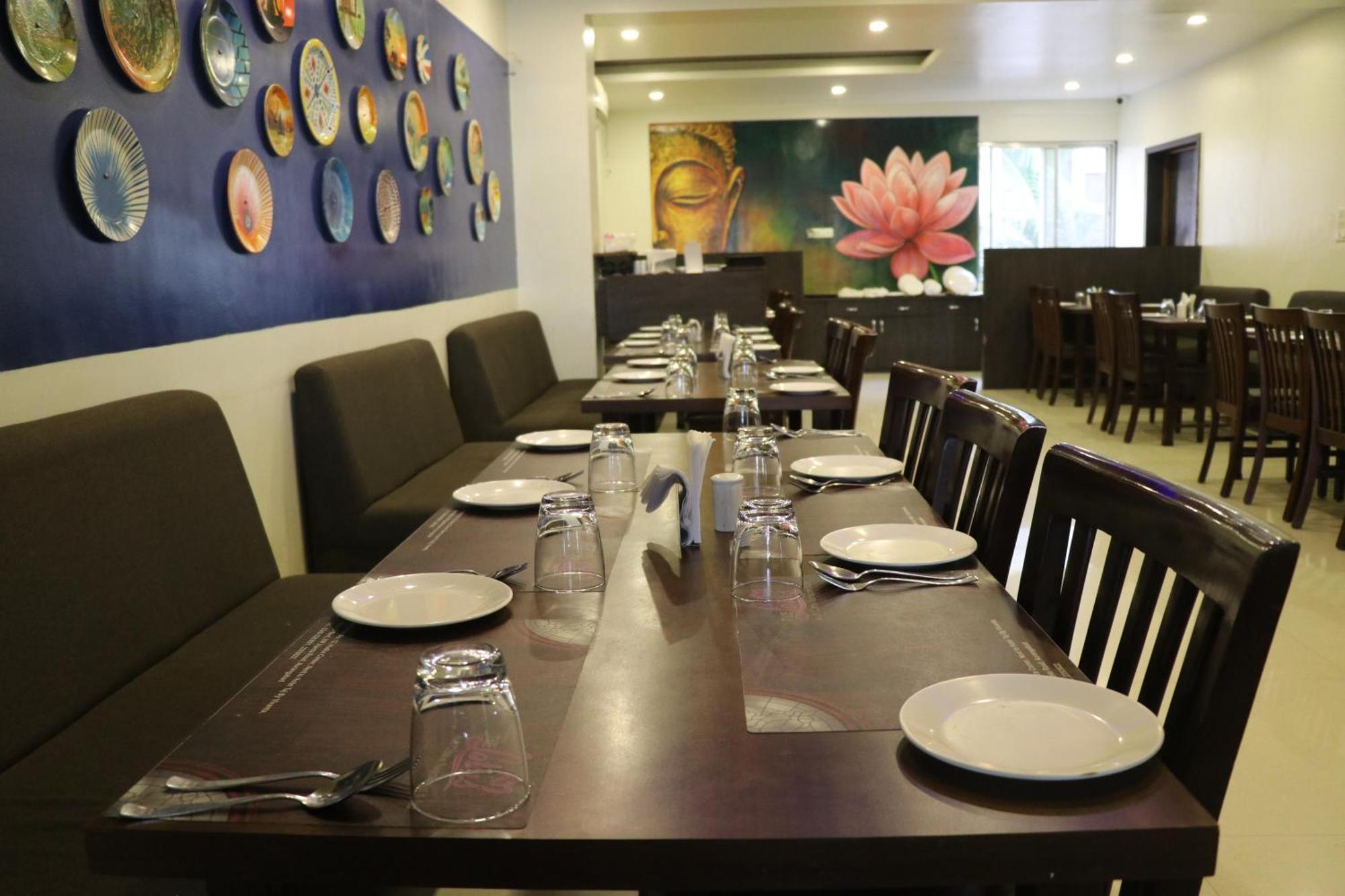 Hotel Yash Executive Aurangabad  Bagian luar foto