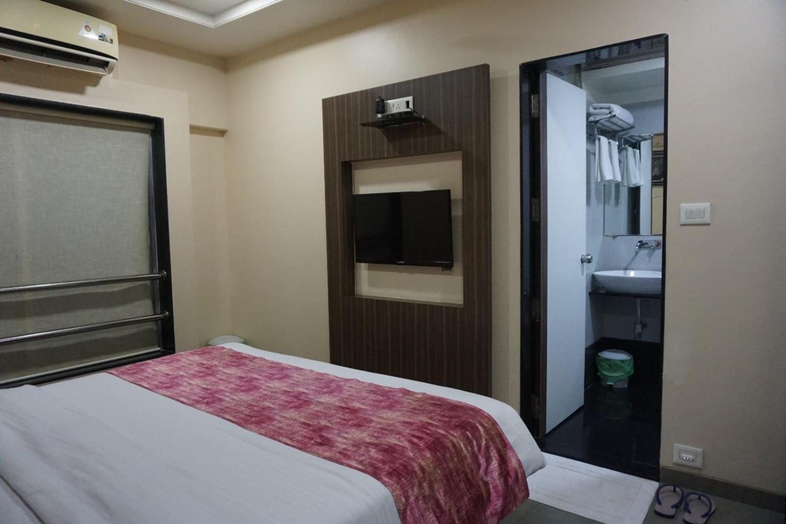 Hotel Yash Executive Aurangabad  Bagian luar foto