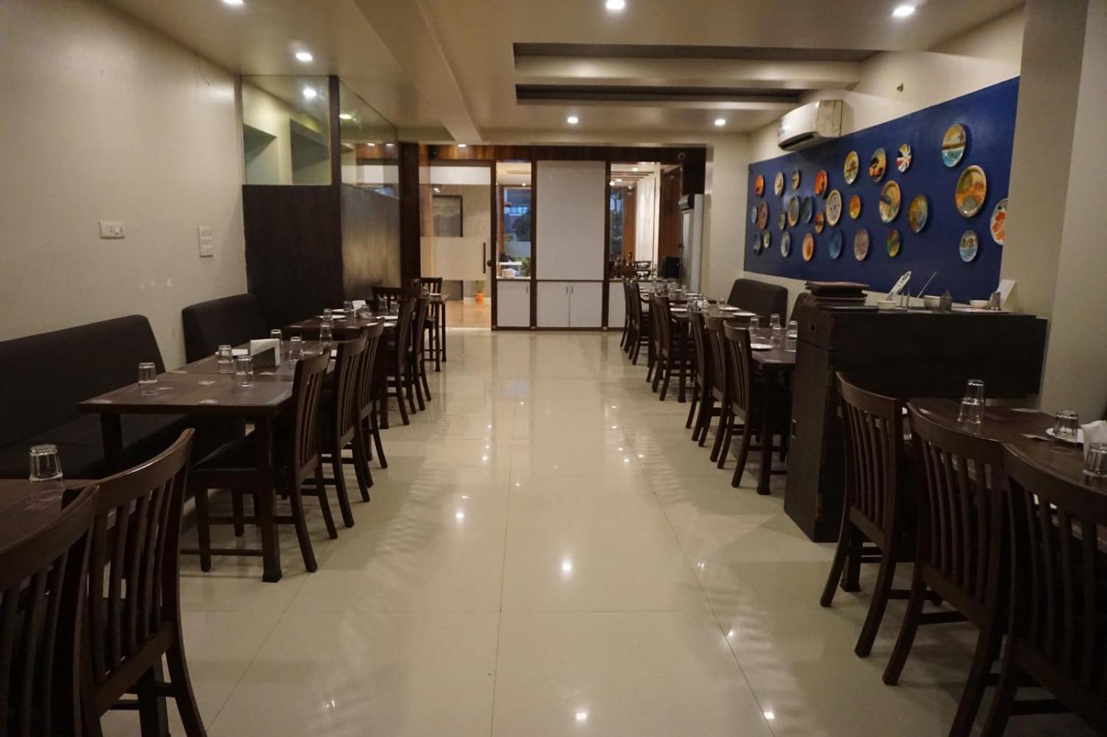 Hotel Yash Executive Aurangabad  Bagian luar foto
